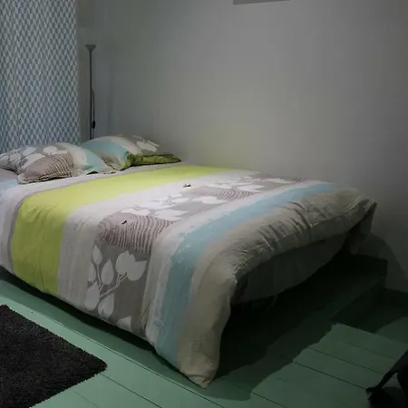 Mc Nulty's Summerhill Studio Apartament *